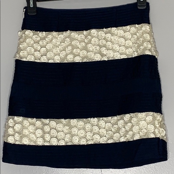 Douglas Hannant Silk Blend Raised Floral mini pencil skirt 4 women’s - Picture 2 of 8